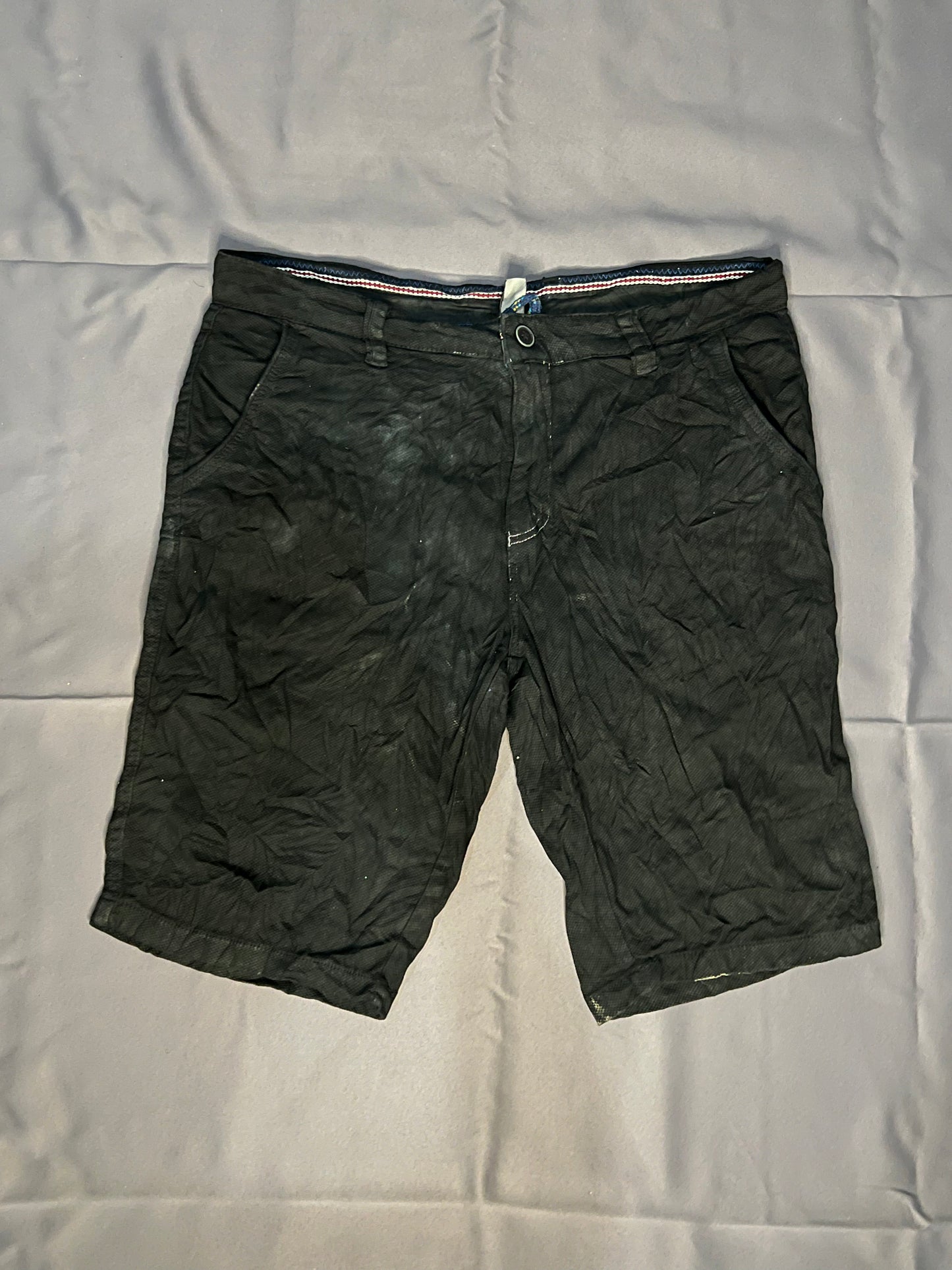 Zeta Plain Textured (Black)