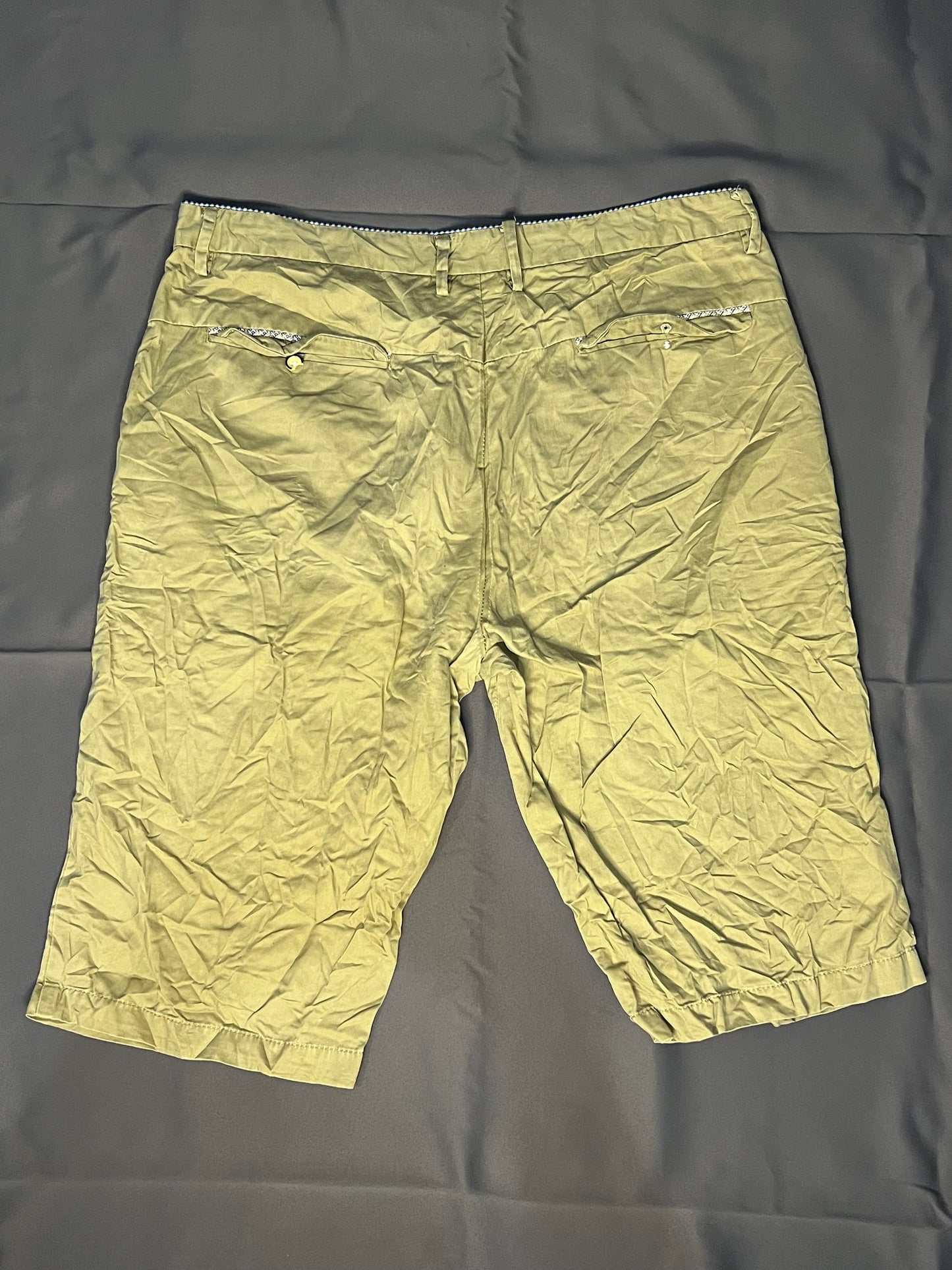 Generic Khaki (Brown)