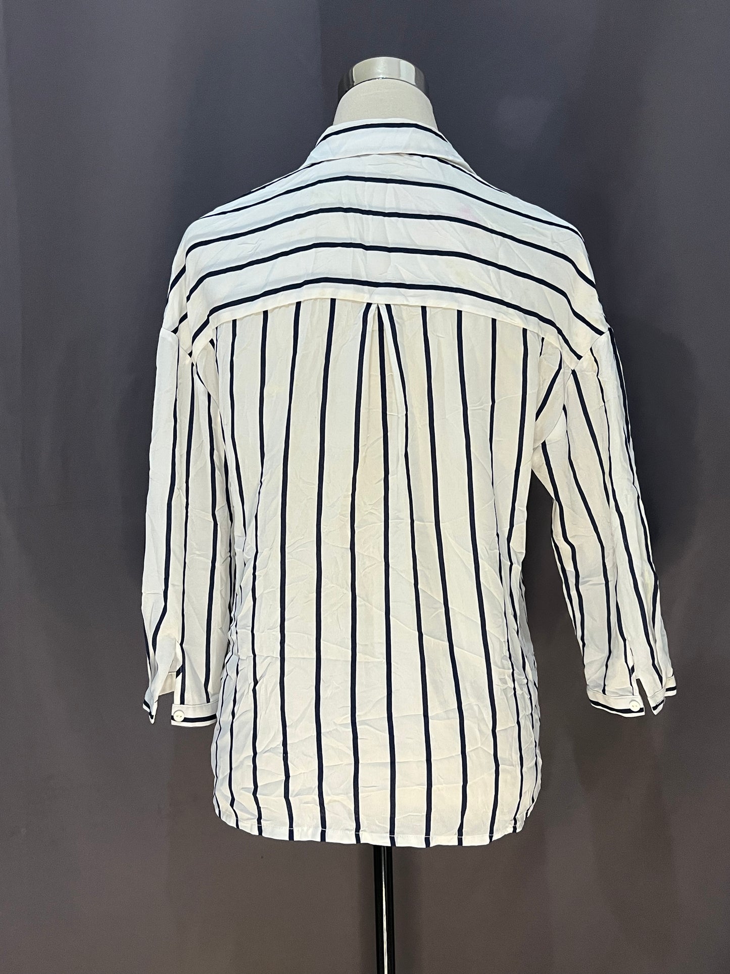 F&F Navy Blue Stripes (White)
