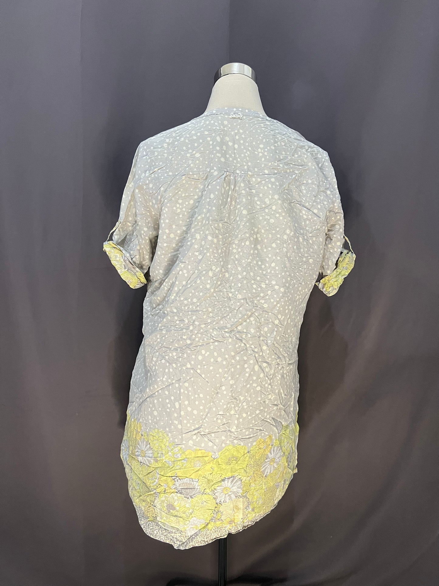 Embry Form Polka Dots (Grey)