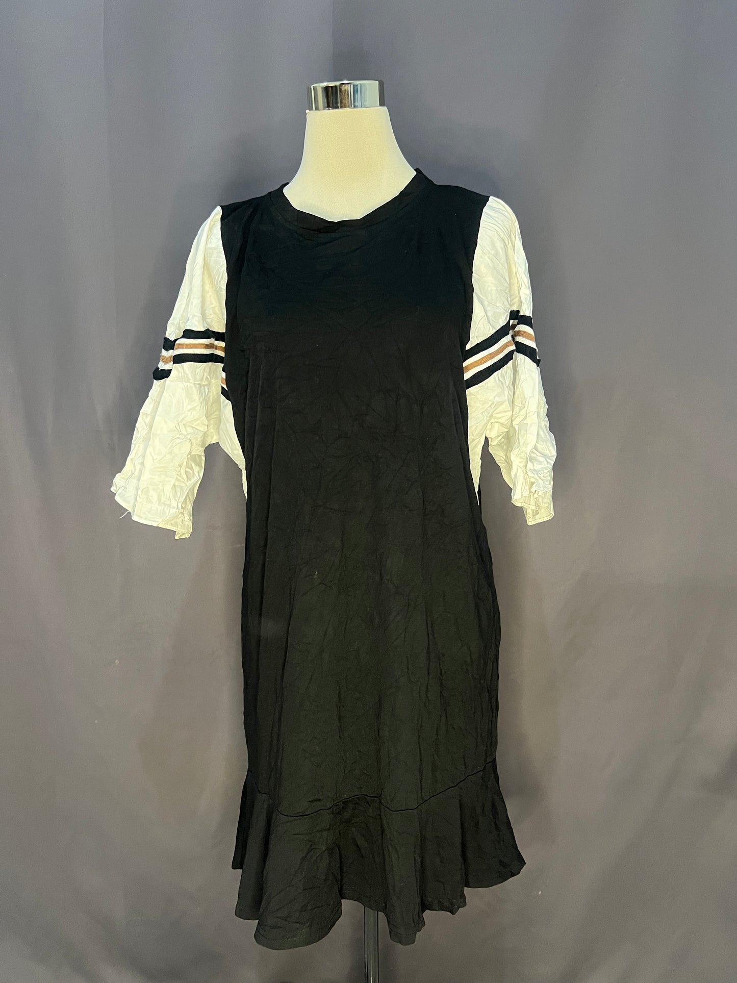 X.Y.G. Stripes Sleeve (Black)