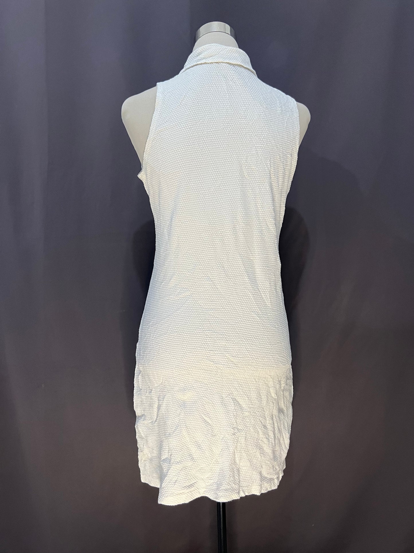 Sandwich Plain Textured Material (White)