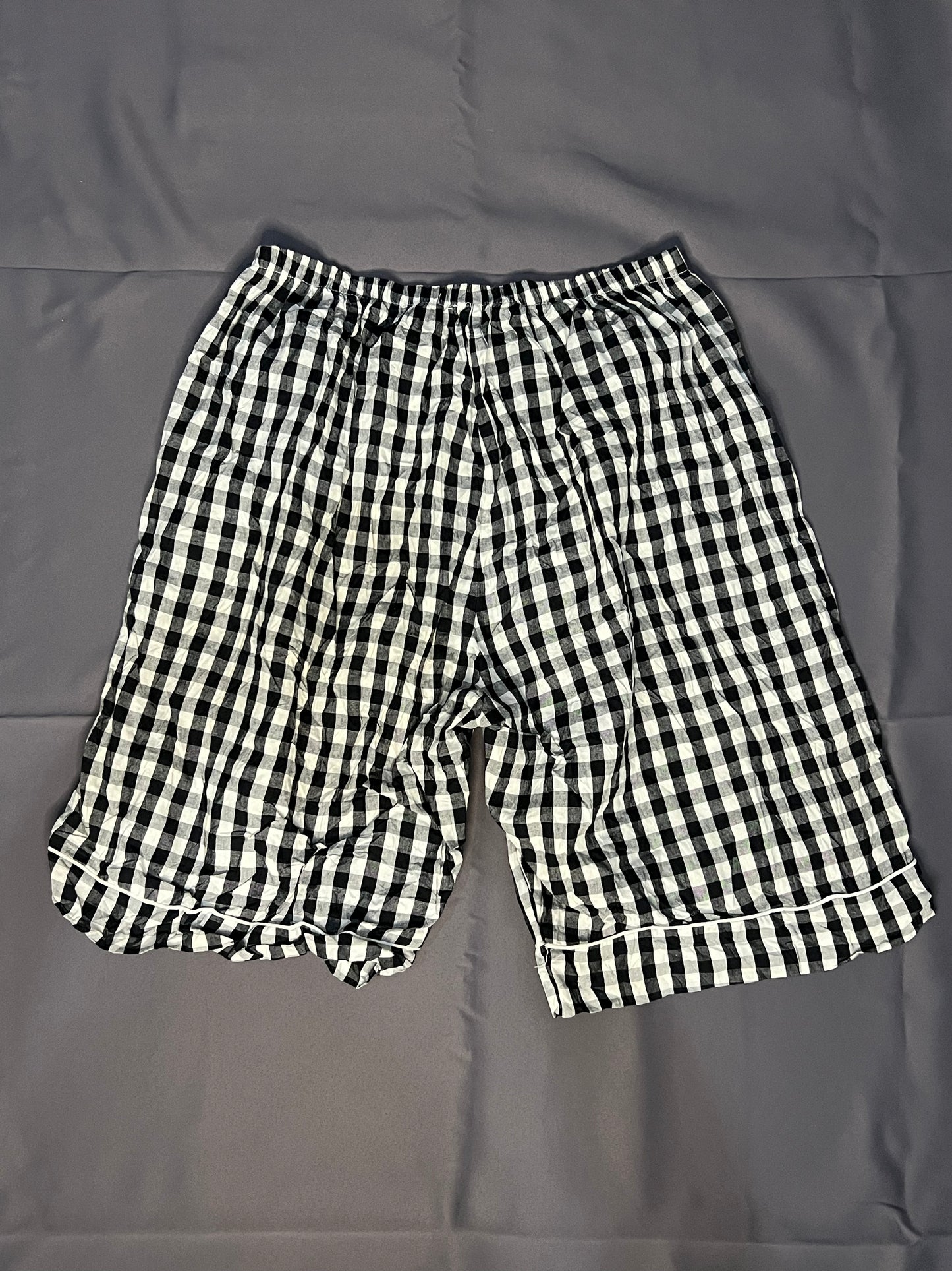 Generic White Checkered Stretchable (Black)
