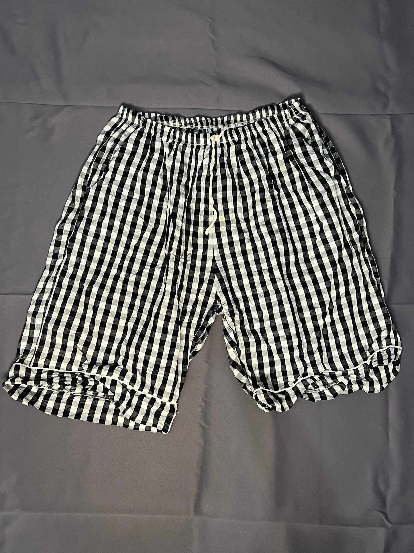 Generic White Checkered Stretchable (Black)