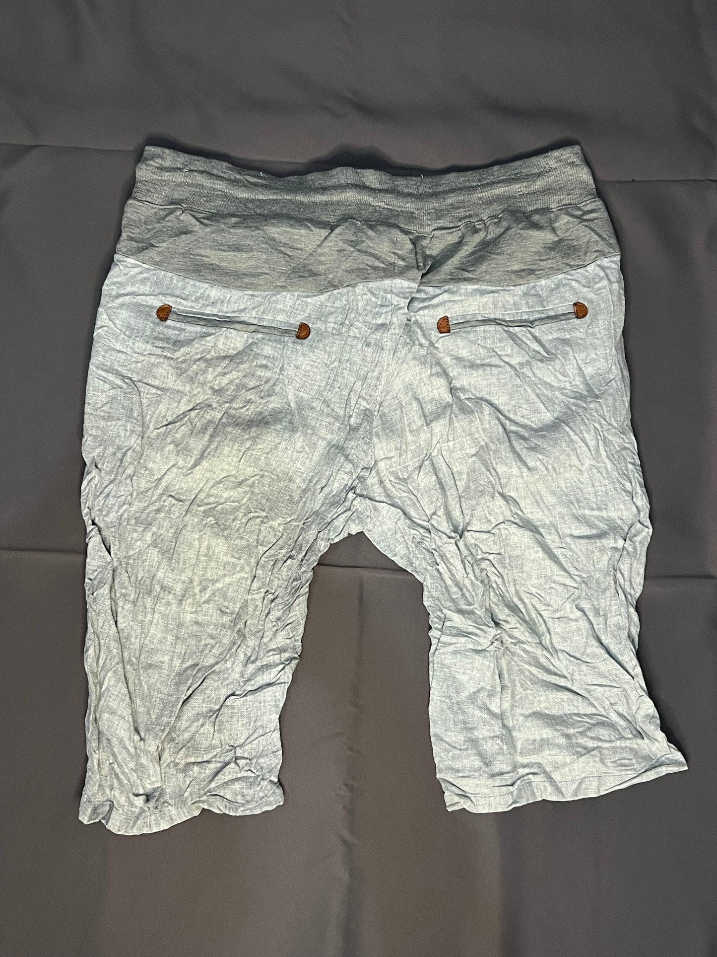 Mu Siunel With Grey Accent Stretchable (Light Blue)