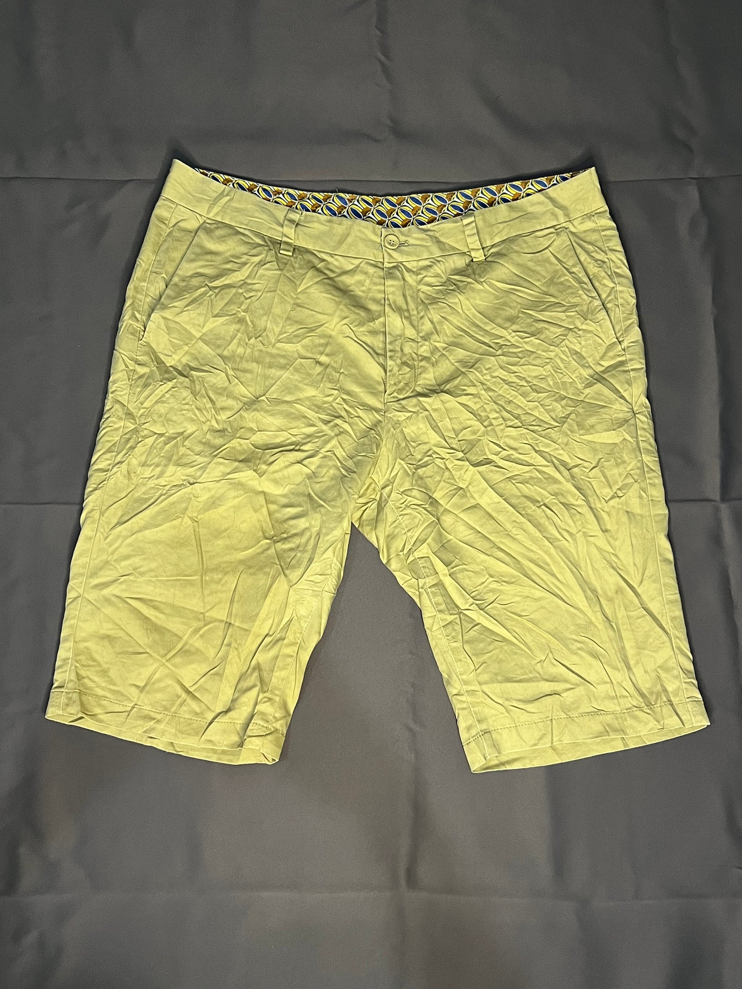 Generic Khaki (Light Brown)