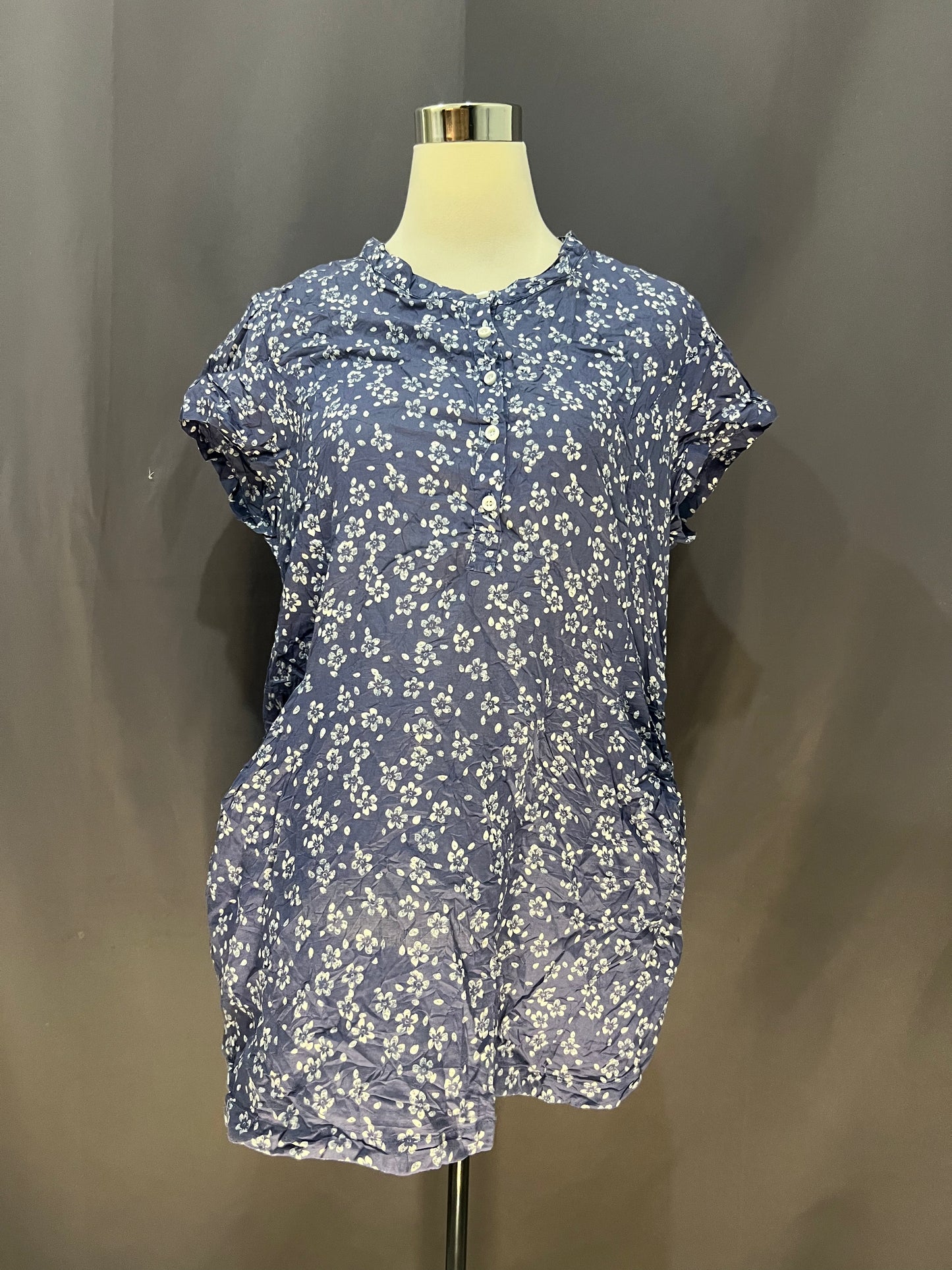 Generic Floral (Dark Blue)