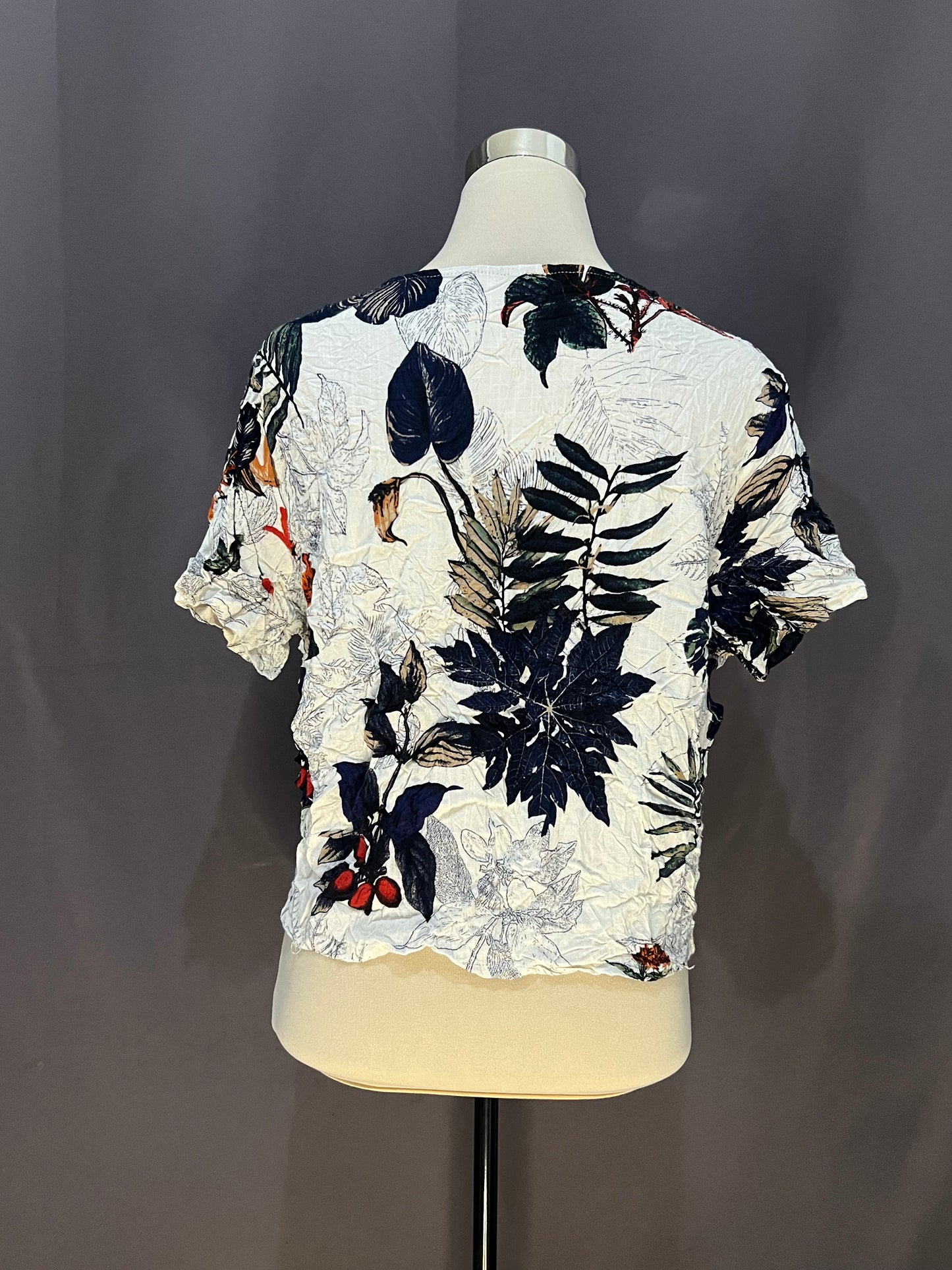 Oubogji Leaves Pattern (White)