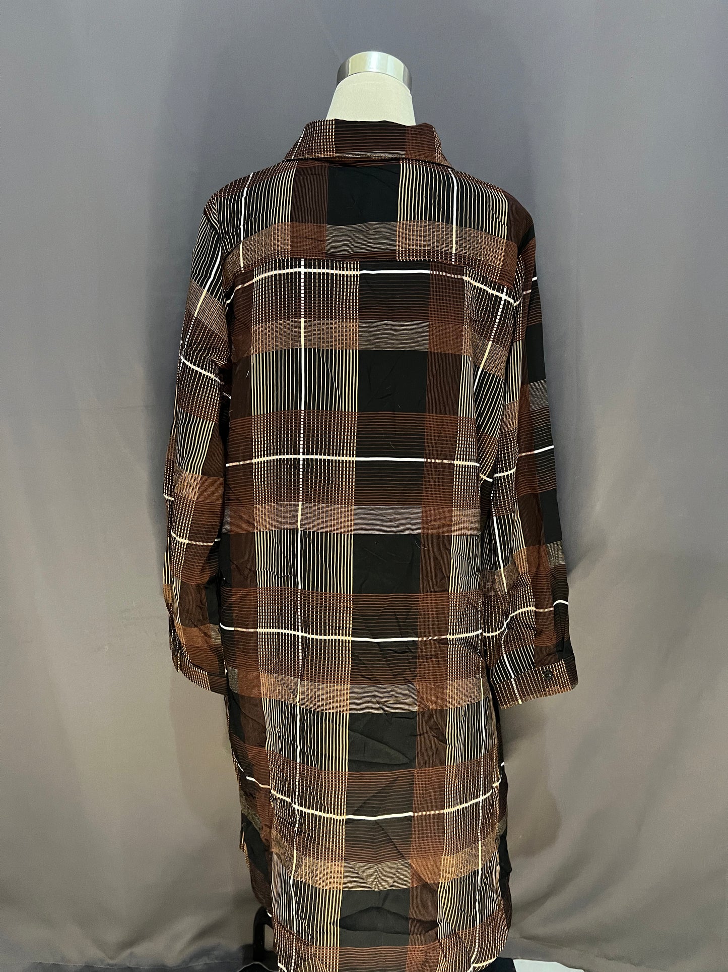 Onuolayichu Checkerd (Brown)