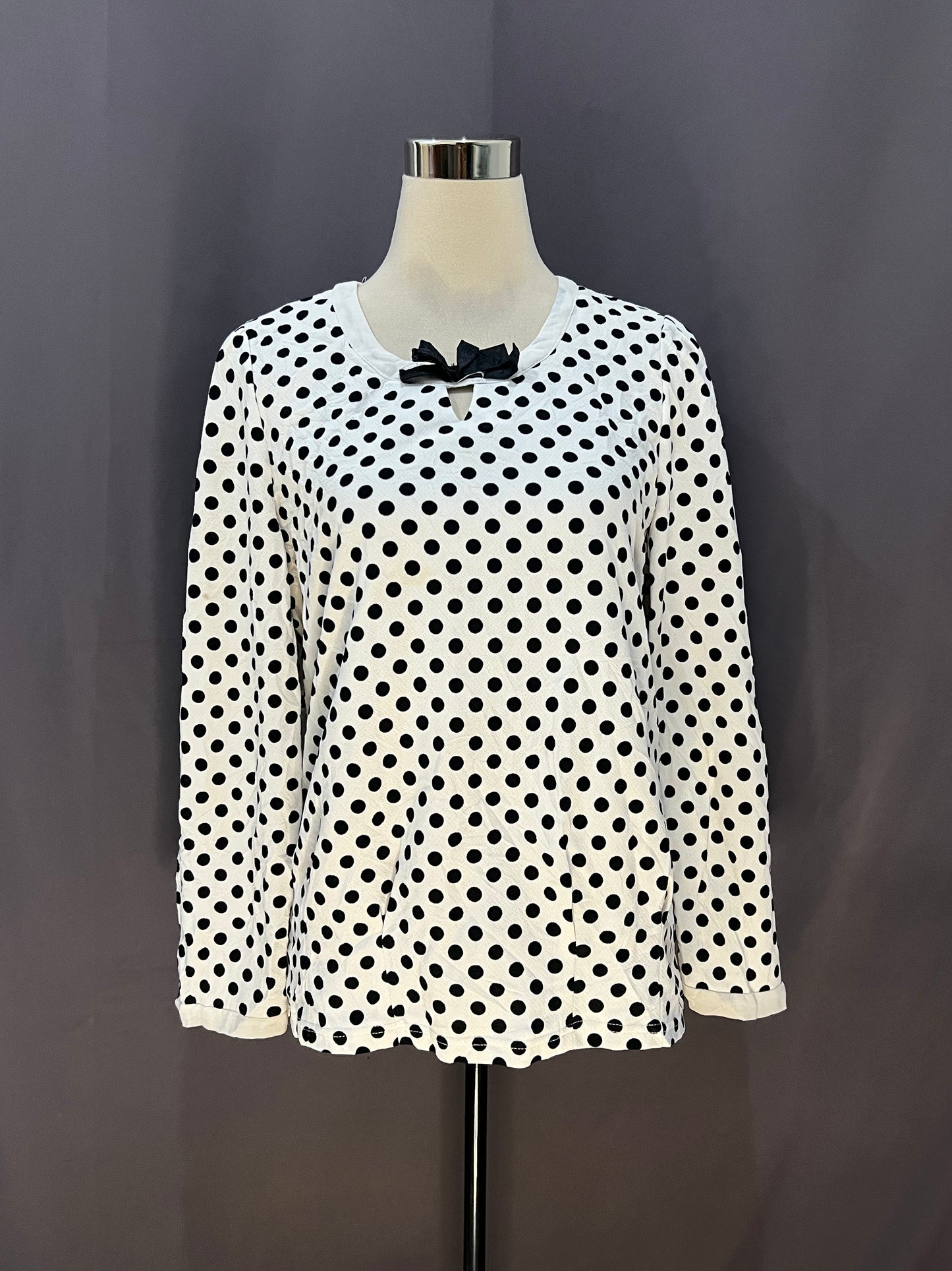 Generic Polka Dots (White)