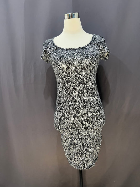 H&M White Pattern (Black)