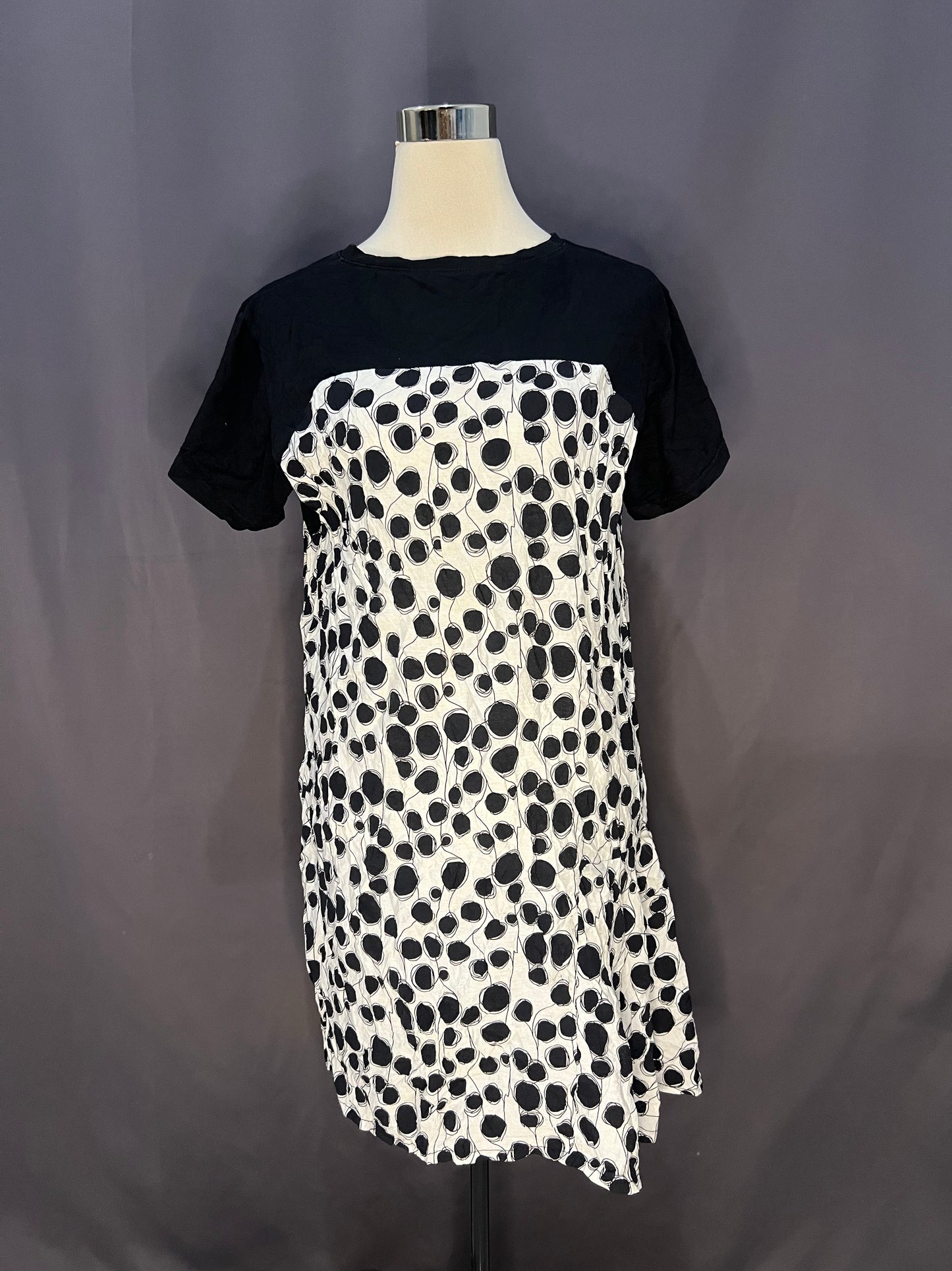 Generic Polka Dots (White)