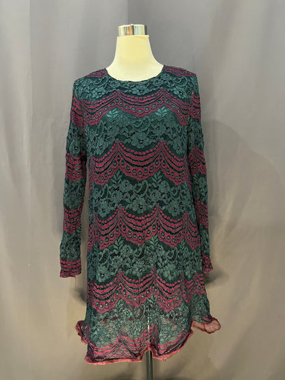 Generic Maroon Pattern (Dark Green)