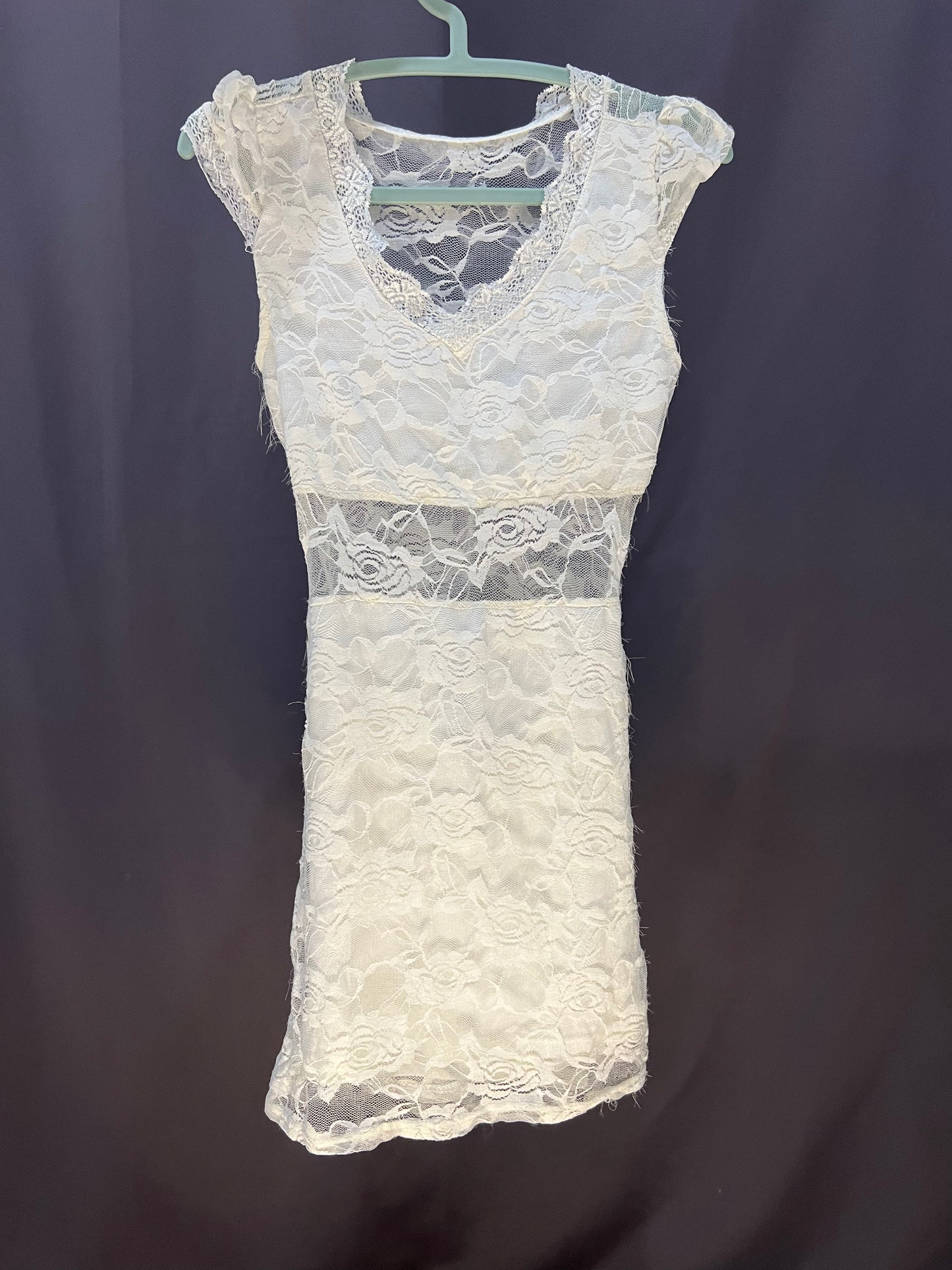 Generic Plain and See Through (White)