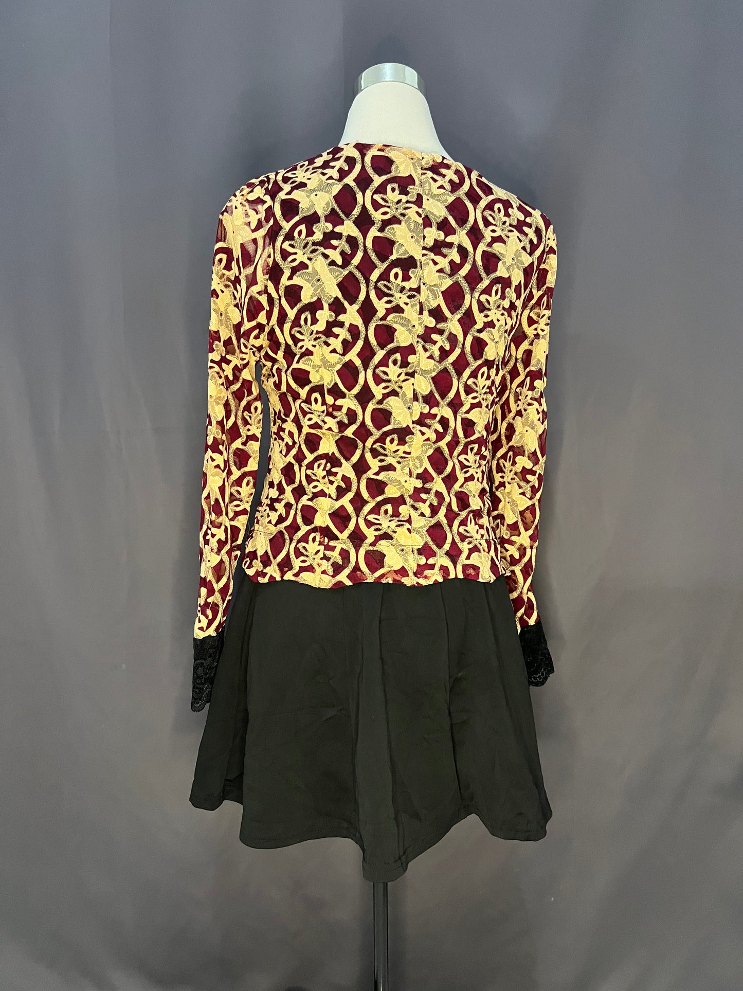 No Ren Wei Gold Flower Pattern (Maroon)