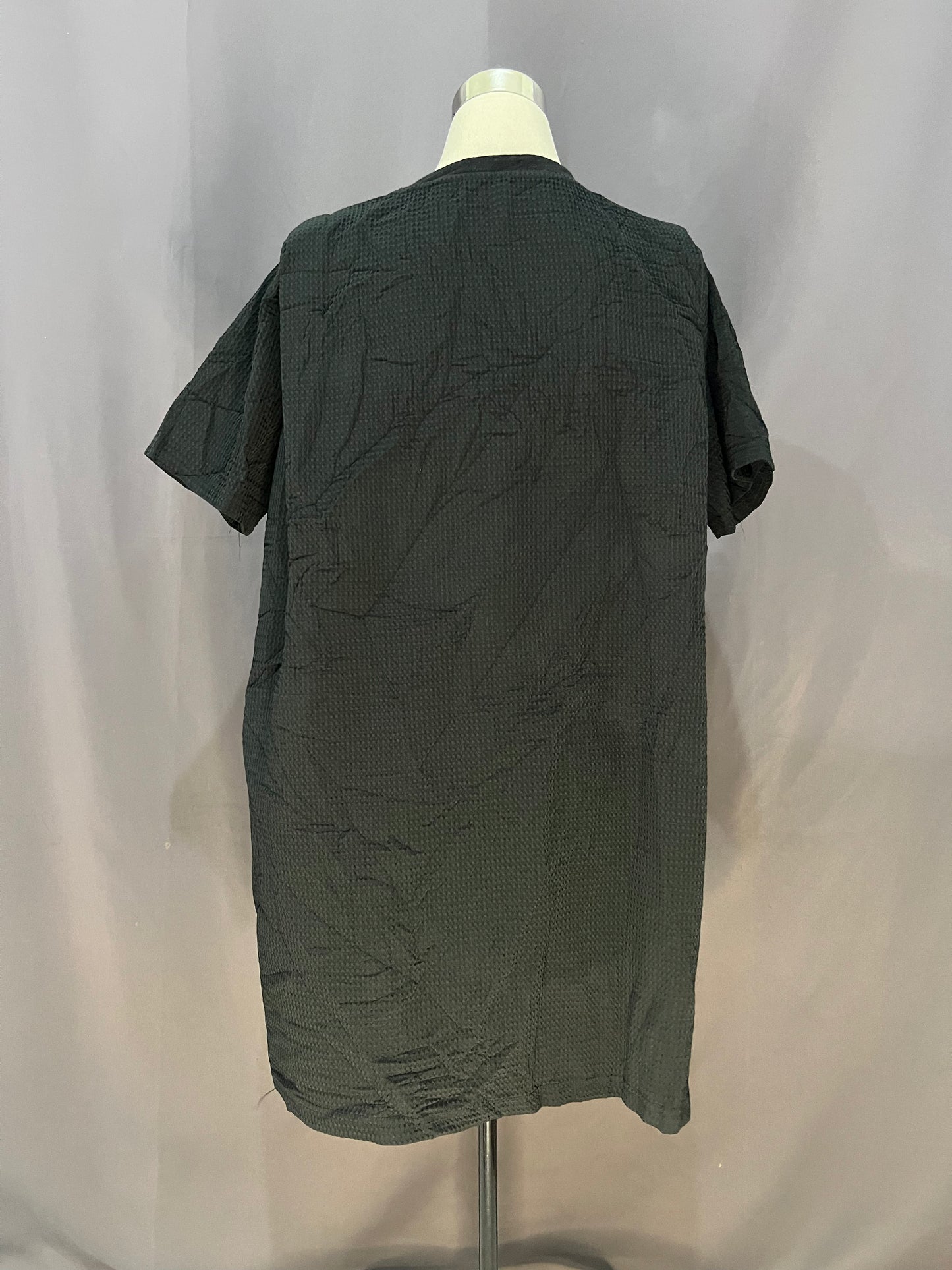 Generic Plain with Textured Material (Black)