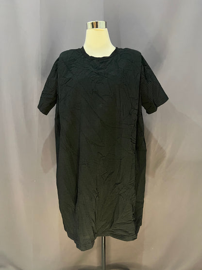 Generic Plain with Textured Material (Black)
