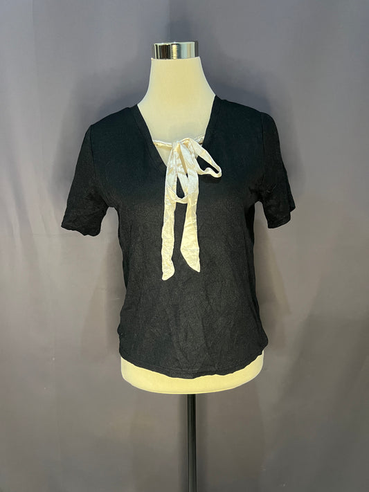 Generic Vneck with Ribbon (Black-Cotton)