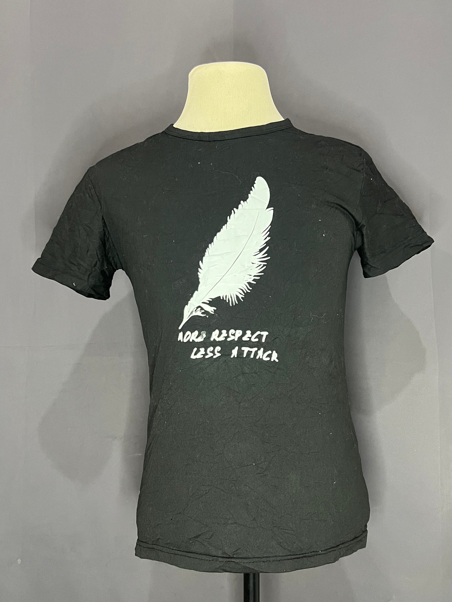 Generic Feather (Black-Cotton)
